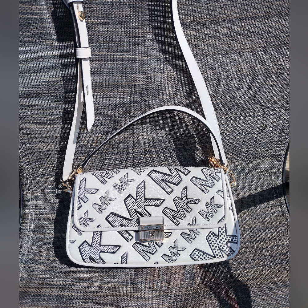 NWOT Michael Kors Bradshaw shoulder bag